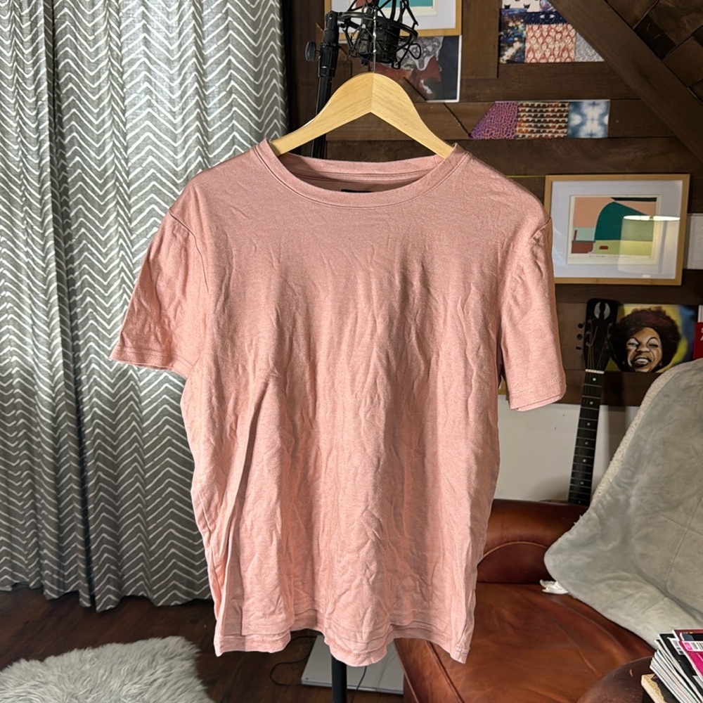 Pinkish cotton/knit feel tee
